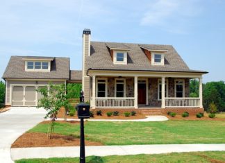 Sprzedaż mieszkania – samodzielnie czy z pomocą pośrednika nieruchomości