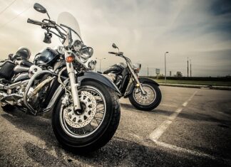 Jakim motorem można jeździć na dowód osobisty? Jakim motorem można jeździć na dowód osobisty?
