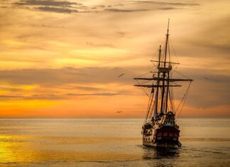 Jak długo płynie statek z Japonii do Polski?