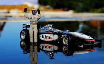 Ile waży McLaren F1? Ile waży McLaren F1?