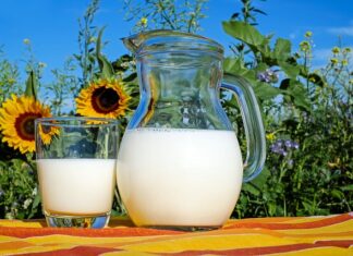 Jak odmierzyć mleko bez miarki?