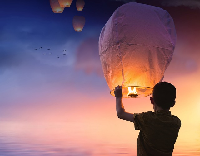Jak zrobić lampion z puszki? Jak zrobić lampion z puszki?