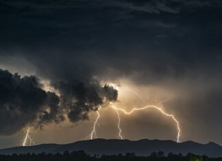 Co grozi za puszczanie lampionów? Co grozi za puszczanie lampionów?